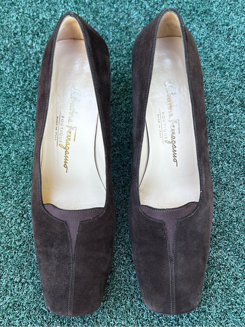 Salvatore Ferragamo Vintage Sable Square Toe Heel Suede Brown 8C